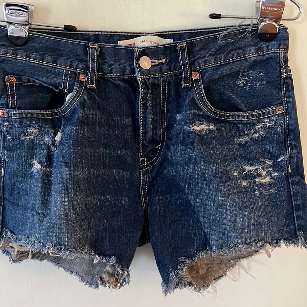 Levi’s 514 (Cut Off pants to shorts)Shorts Distressed 29” Waist